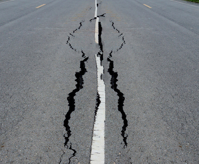 瀝青路面裂縫 瀝青路面裂縫